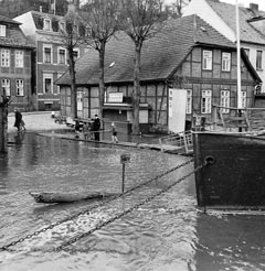 Lauenburg, Hochwasser, Dampferplatz